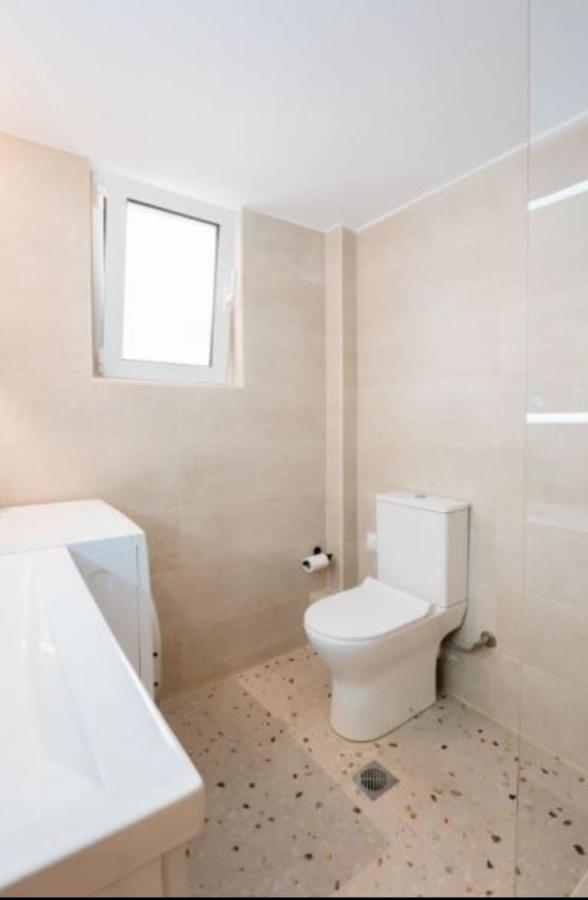 Brand New Apartment Nearby Metro Athen Exterior foto